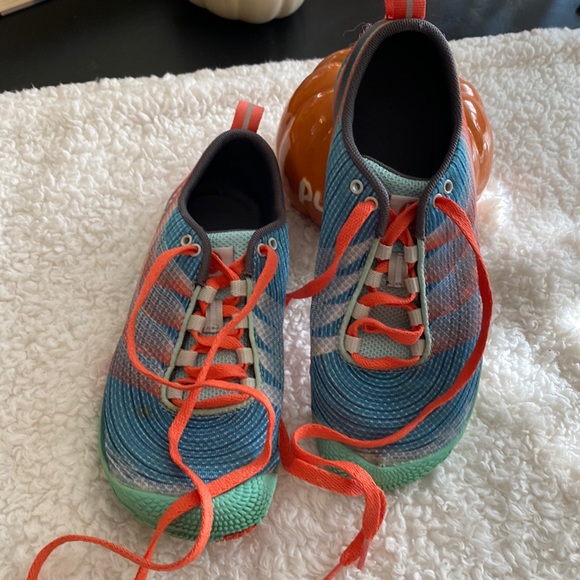 MERRELL vibram shoes - Picture 1 of 12